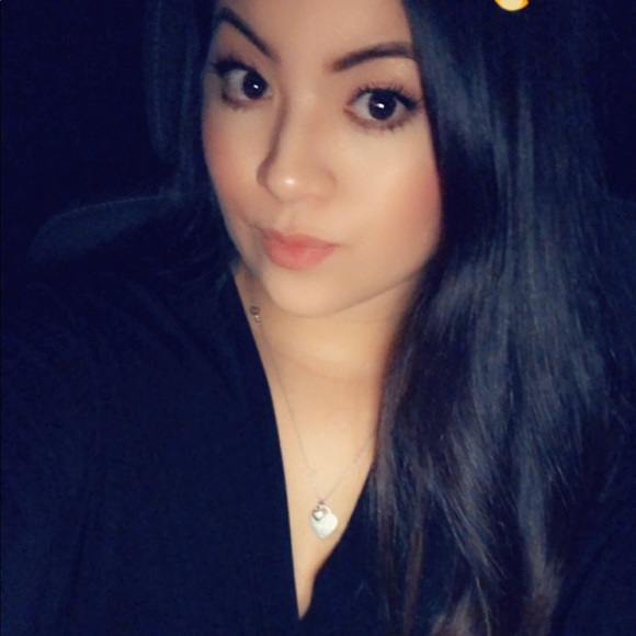 Meet your Posher, Monique - Picture 1 of 1